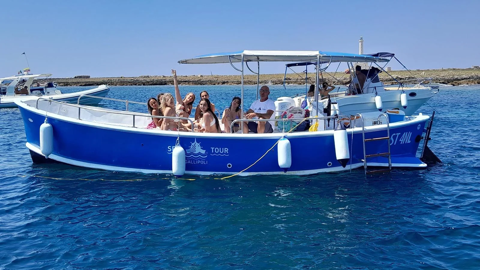 Gozzo turistico Sea Tour Gallipoli navigazione costa Salento